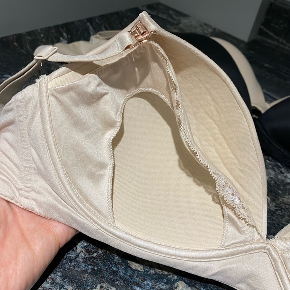 Victoria Secret Nursing bras (36d) - Picture 6 of 7